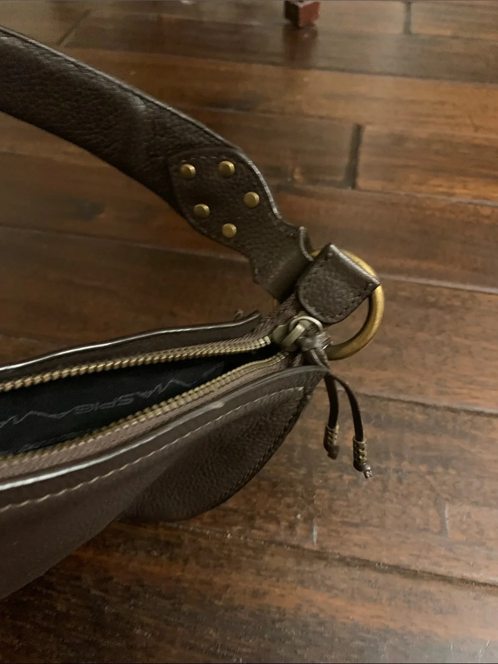 Via Spiga classic dark